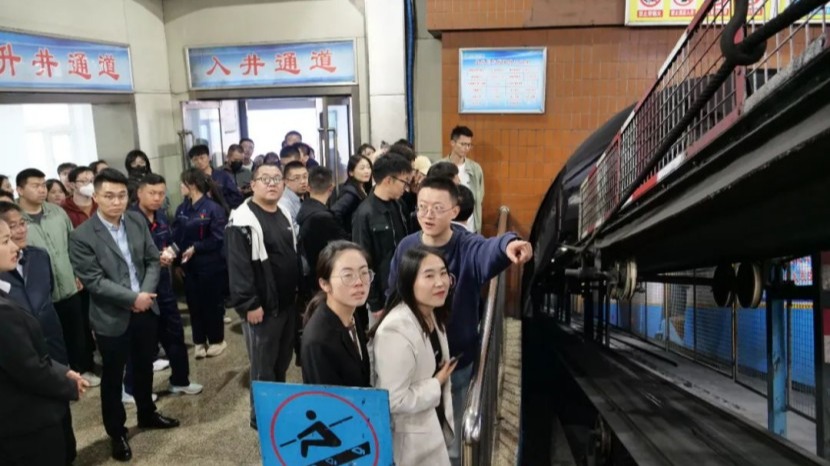 PG�ͽ�Ů��������֯����ְ�����ܻ��ɷݹ�˾�����ֳ���Ħѧϰ